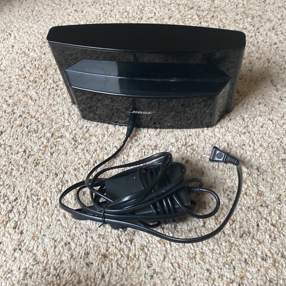 Bose SoundDock Series II - Picture 3 of 9